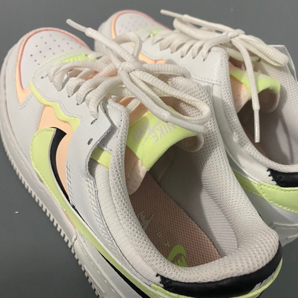 W AF1 Shadow